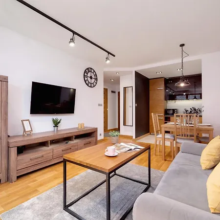 Apartman Industrial Fredry With Parking By Renters