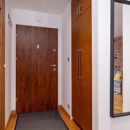 Apartament Industrial Fredry With Parking By Renters