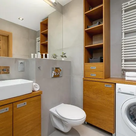 Apartament Industrial Fredry With Parking By Renters
