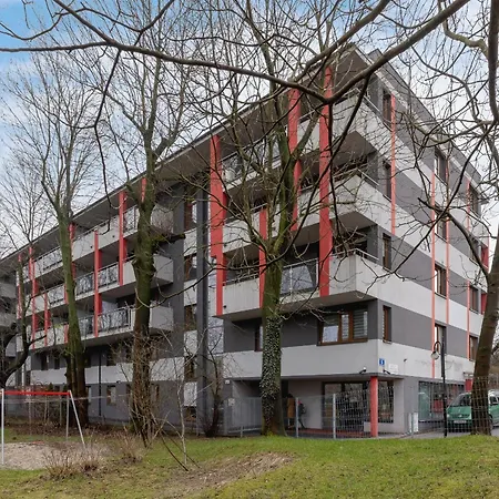 Industrial Fredry With Parking By Renters Apartament