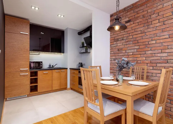 Appartamento Industrial Fredry With Parking By Renters