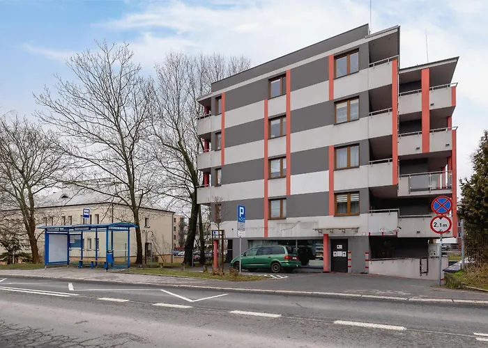 Industrial Fredry With Parking By Renters