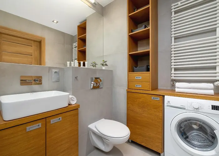 Appartamento Industrial Fredry With Parking By Renters